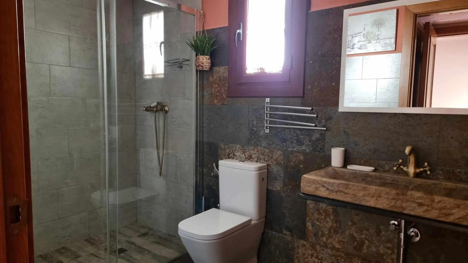 Hotel Rural L'Ortiga Blanca Queralbs  0*,